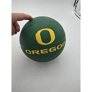 Oregon Ducks Mini Star Size Basketball Green Yellow